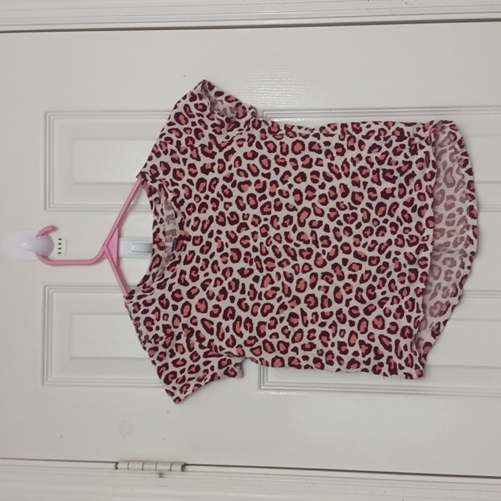 Old Navy Shades Of Pink Leopard Print Style Softest Tee Top Blouse